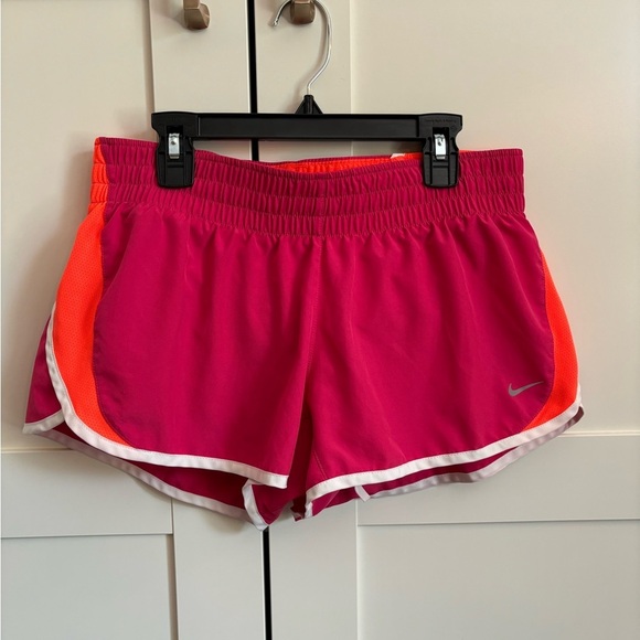 NIKE Dri-Fit Tempo Shorts pink medium - Picture 1 of 5